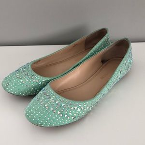 Enzo Angiolini mint green embellished flats size 9